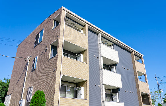 千葉・埼玉・神奈川・東京・広島・福岡エリアの閑静な住宅地で人気の、3階建てのファミリー向けのモダン新築アパート