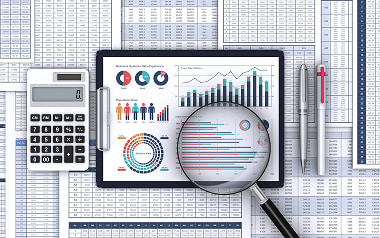 数字によるリスクの可視化を行い、物件運用を冷静に判断するイメージ。