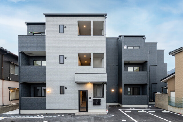 福岡県小倉北区Crecia重住